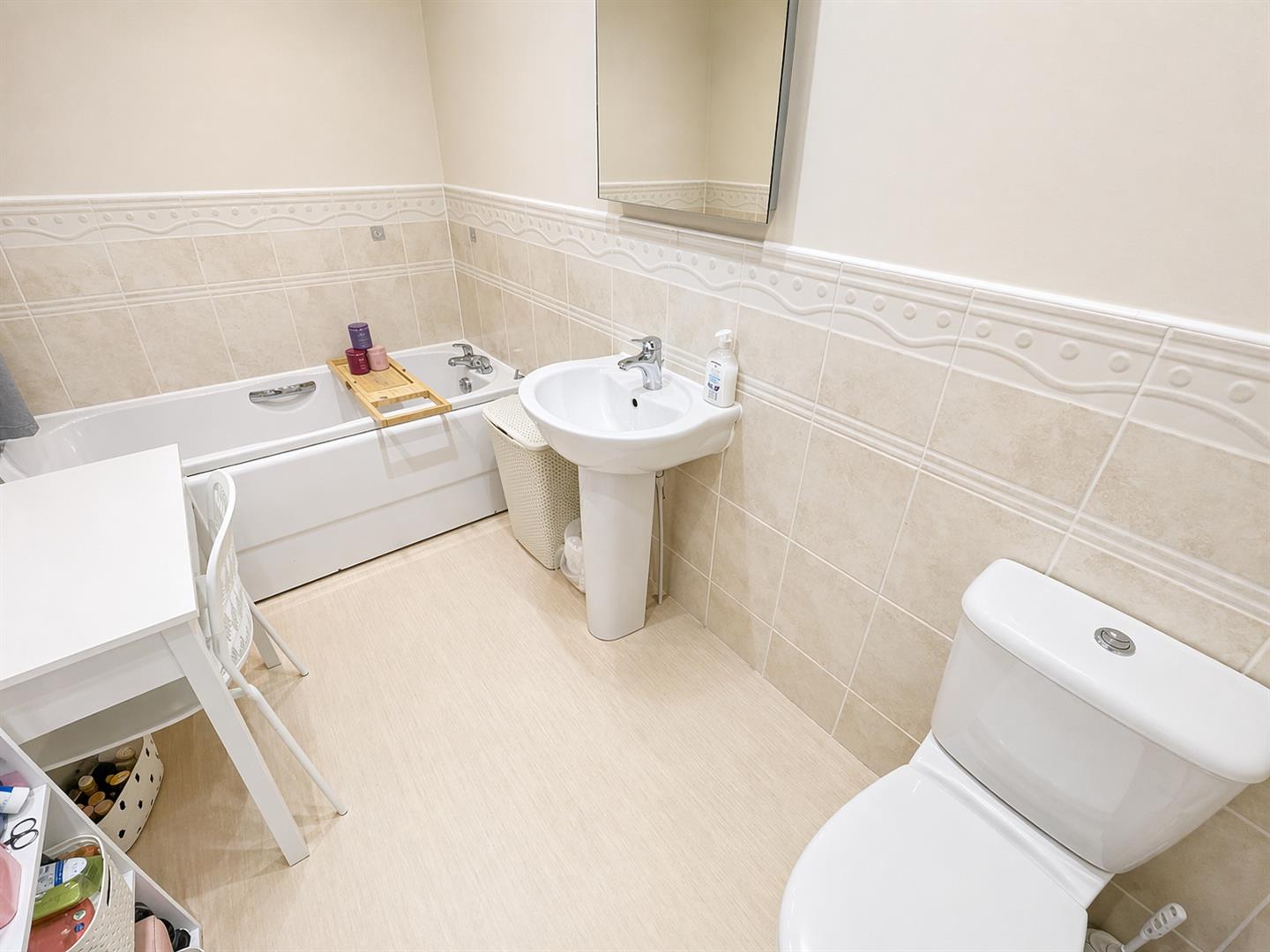 Leucarum Court, Loughor, Swansea, SA4 6AB